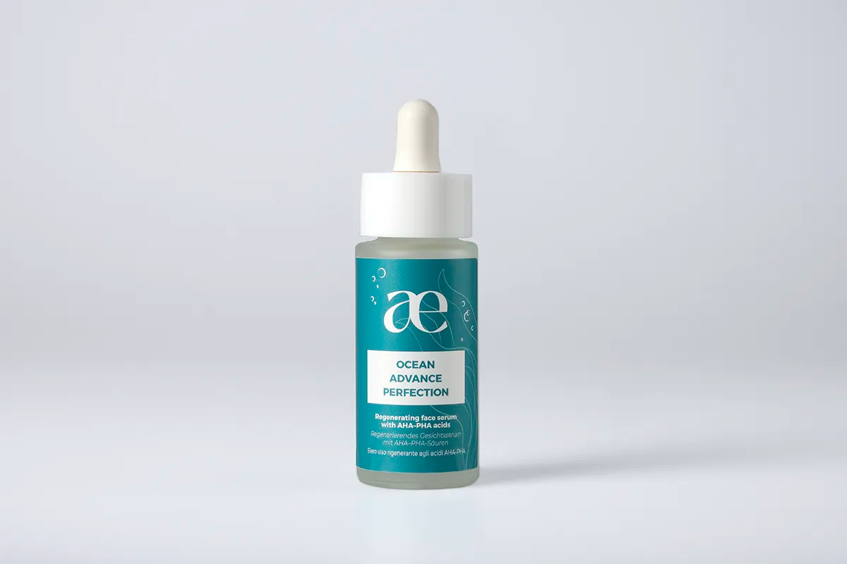 OCEAN ADVANCE PERFECTION: Regenerating Face Serum with AHA-PHA Acids